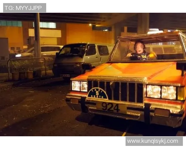 足球明星破产后的生活真实写照与反思展现人生起伏的悲欢离合